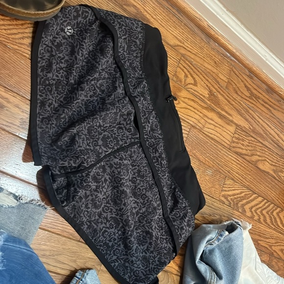 Lululemon shorts - Picture 2 of 2